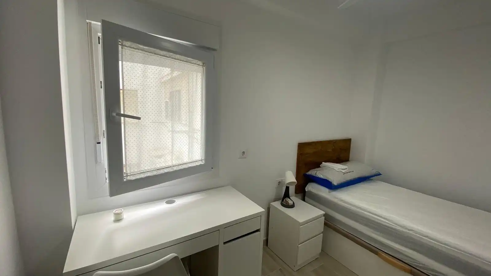 Habitación de Piso para compartir en Sevilla con Aire acondicionado, Calefacción y Parquet