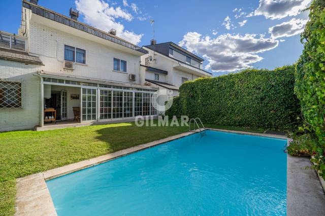 Casa adosada en Venta en Norte