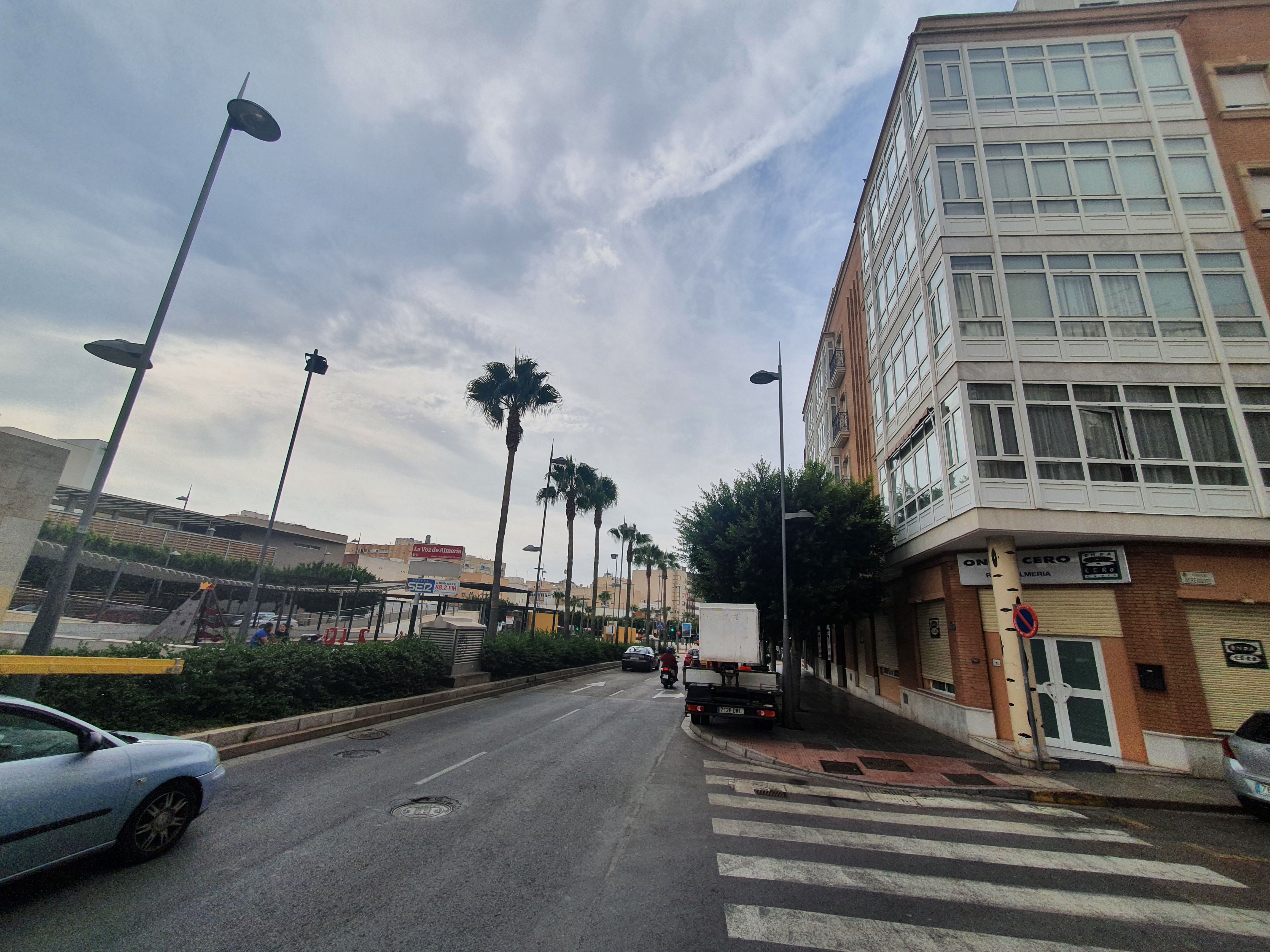 Vista exterior de Garatge en venda en  Almería Capital