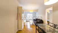 Living room of Flat to rent in  Madrid Capital  with Air Conditioner