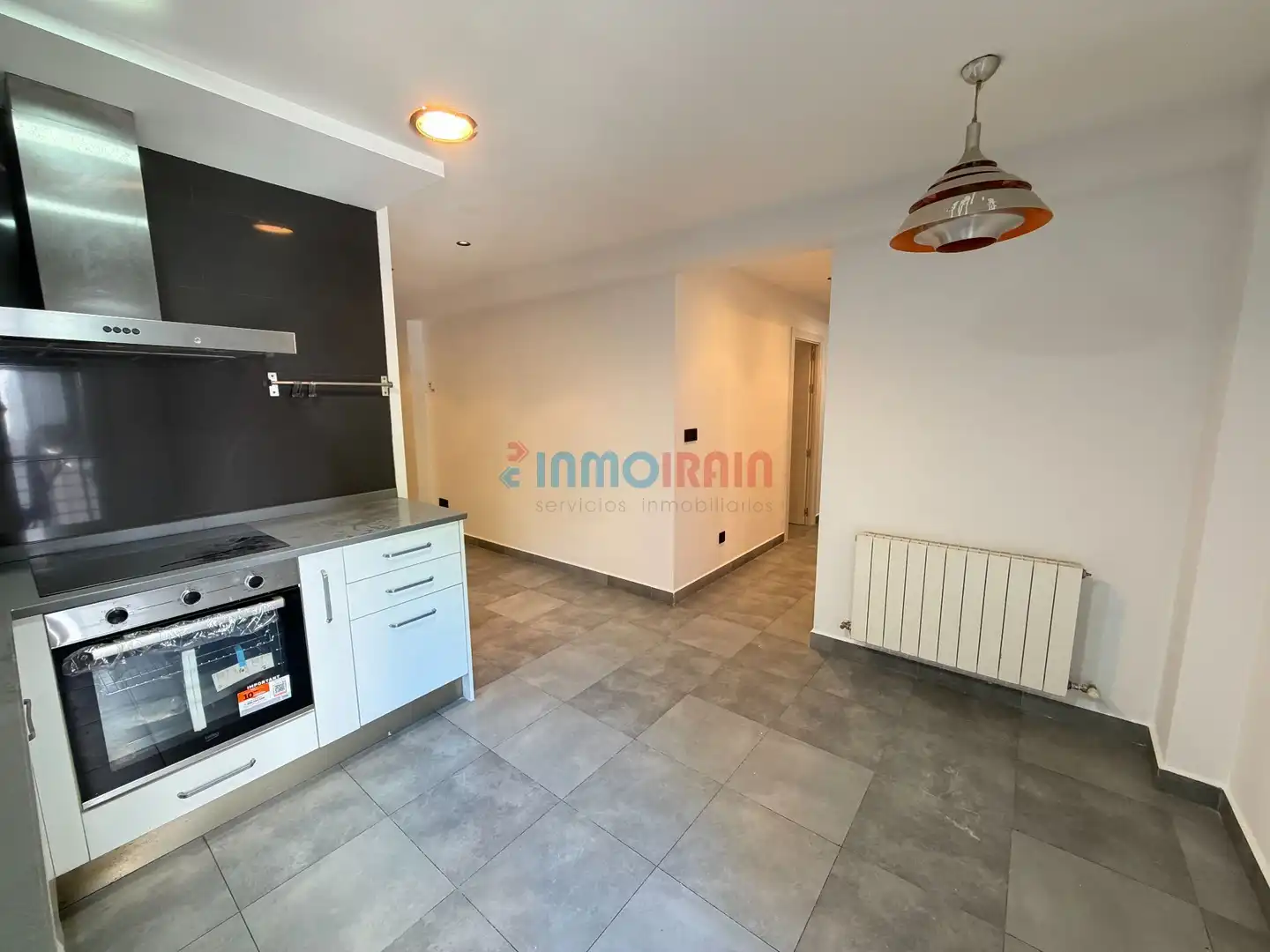 Schlafzimmer von Wohnung zum Verkauf in Zumarraga mit Heizung
