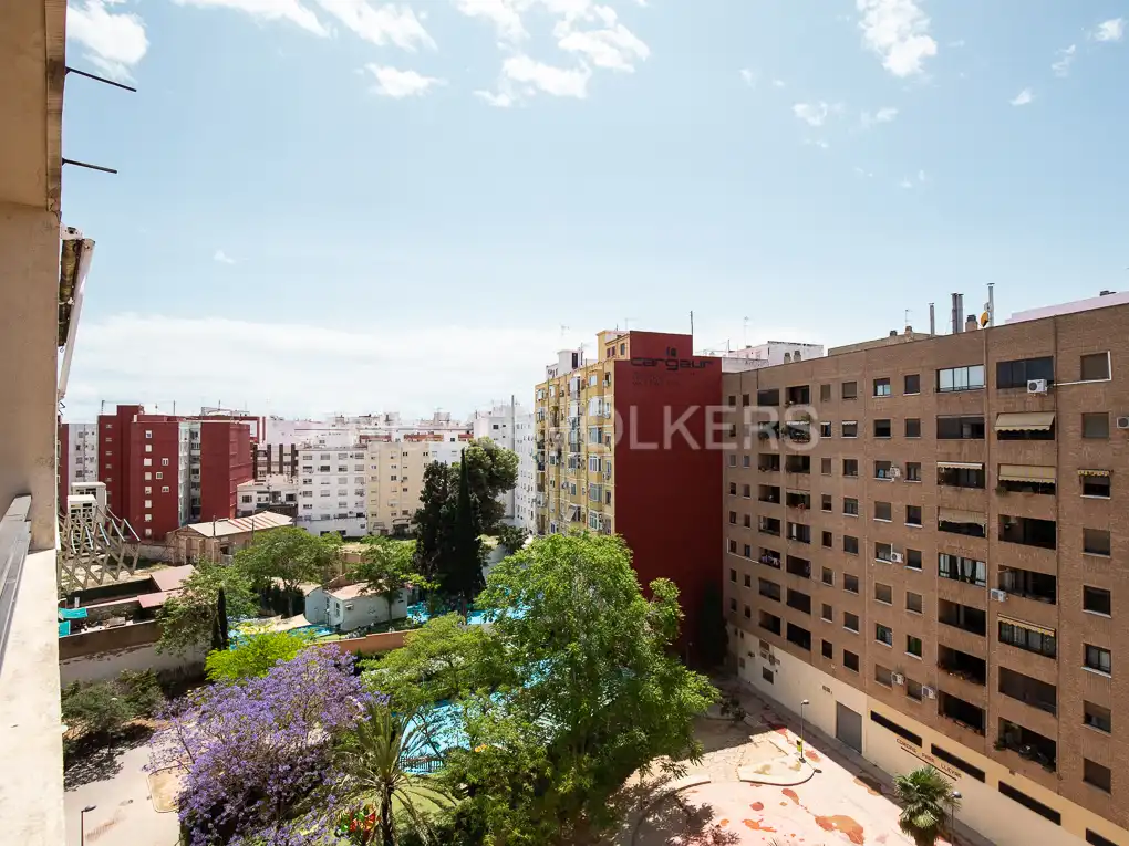 Exterior view of Flat for sale in Valencia  with Air Conditioner, Heating and Balcony