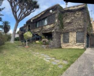 Vista exterior de Casa o xalet en venda en Las Palmas de Gran Canaria amb Terrassa i Piscina