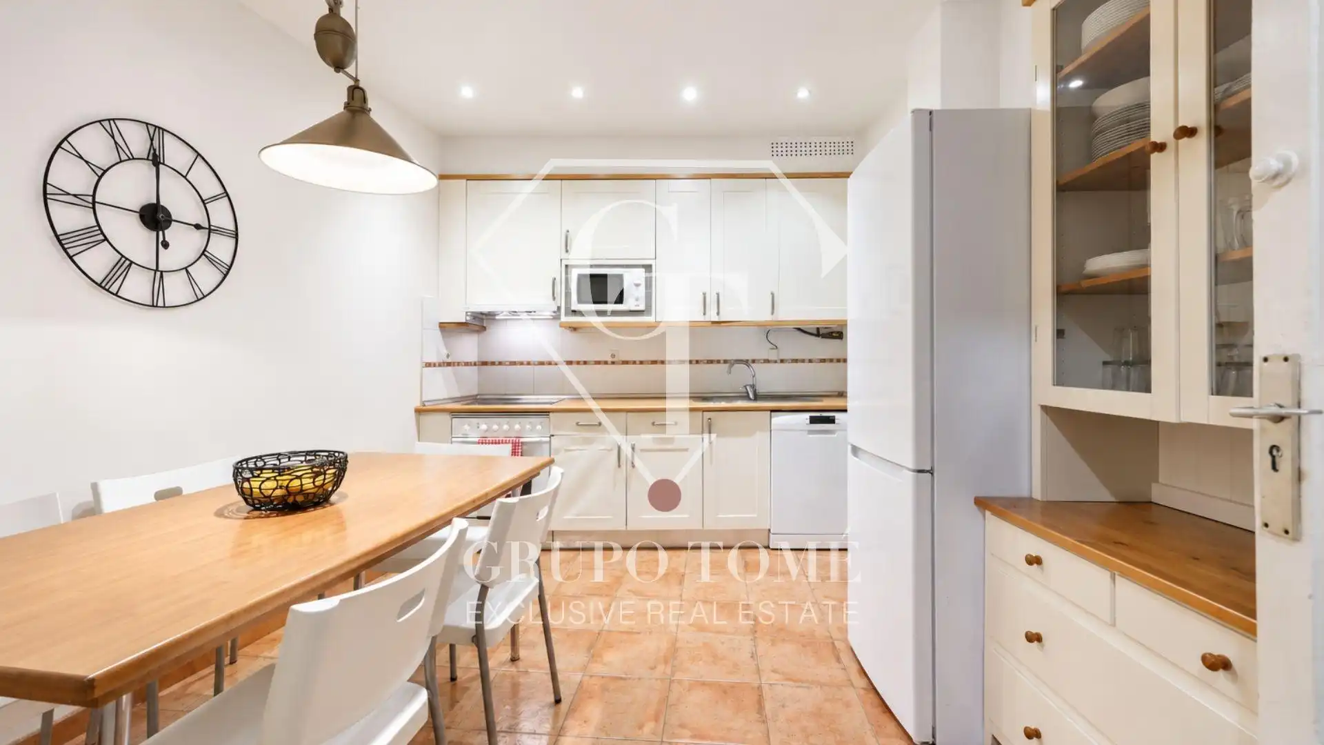 Cocina de Piso en venta en Donostia - San Sebastián  con Calefacción, Amueblado y Balcón