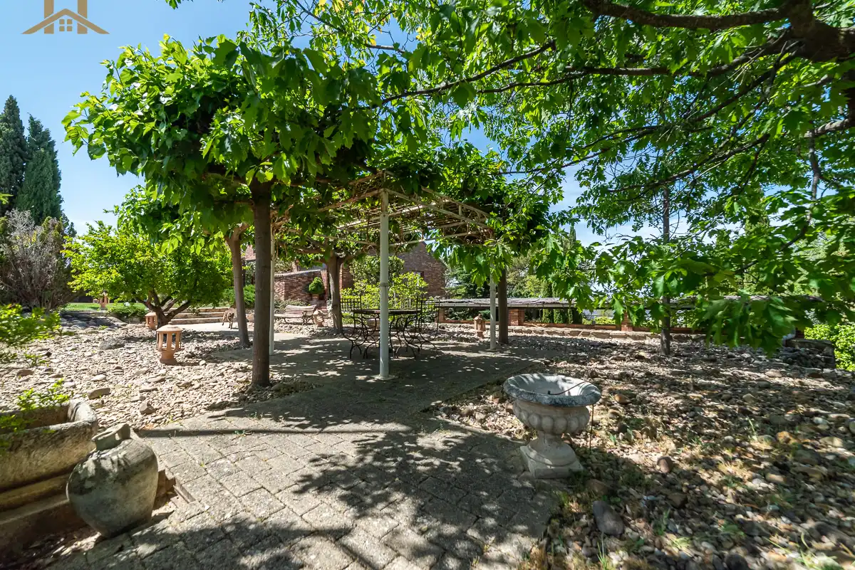 Terrassa de Casa o xalet en venda en Boadilla del Monte amb Calefacció, Jardí privat i Parquet