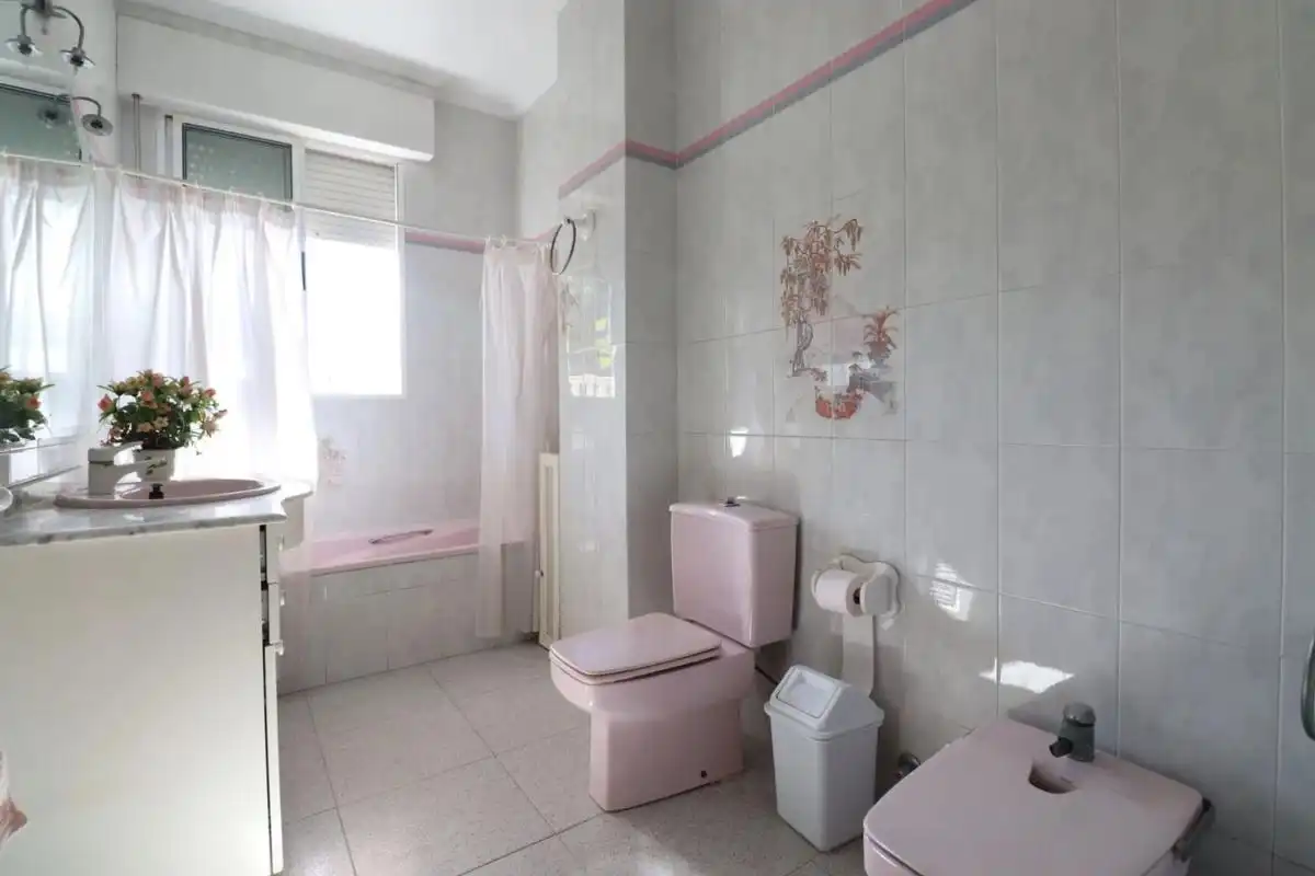Baño de Apartamento en venta en Rojales con Jardín privado