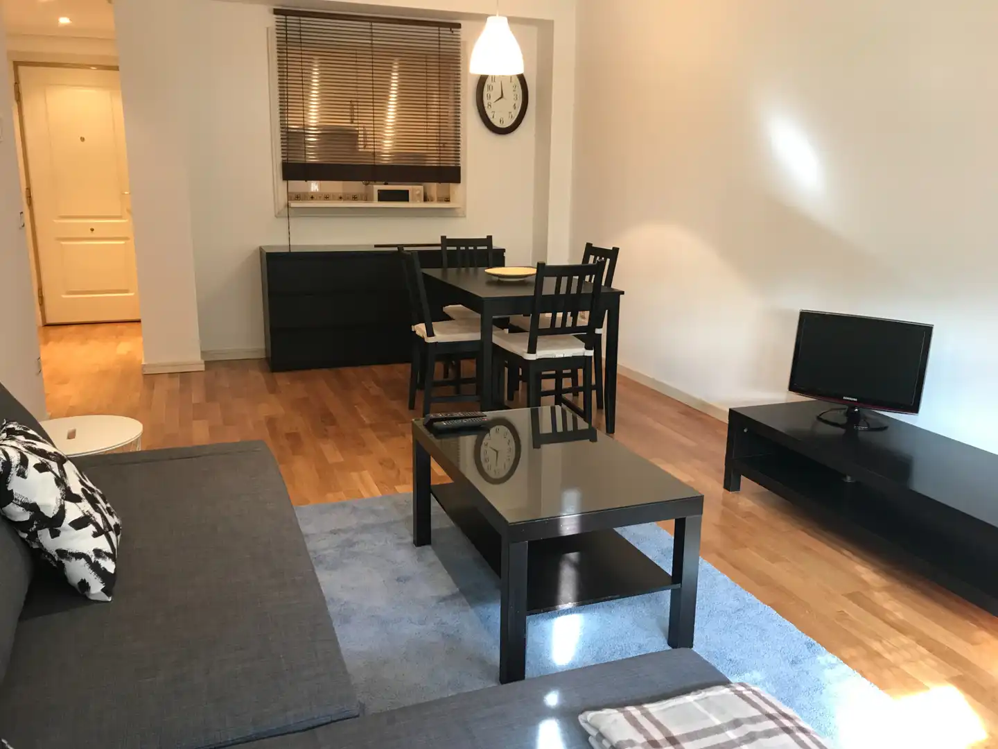 Menjador de Apartament en venda en Madrid amb Aire condicionat, Calefacció i Parquet