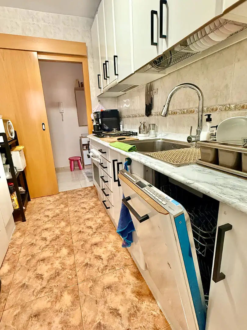 Küche von Wohnung zum Verkauf in Calafell mit Klimaanlage, Heizung und Terrasse