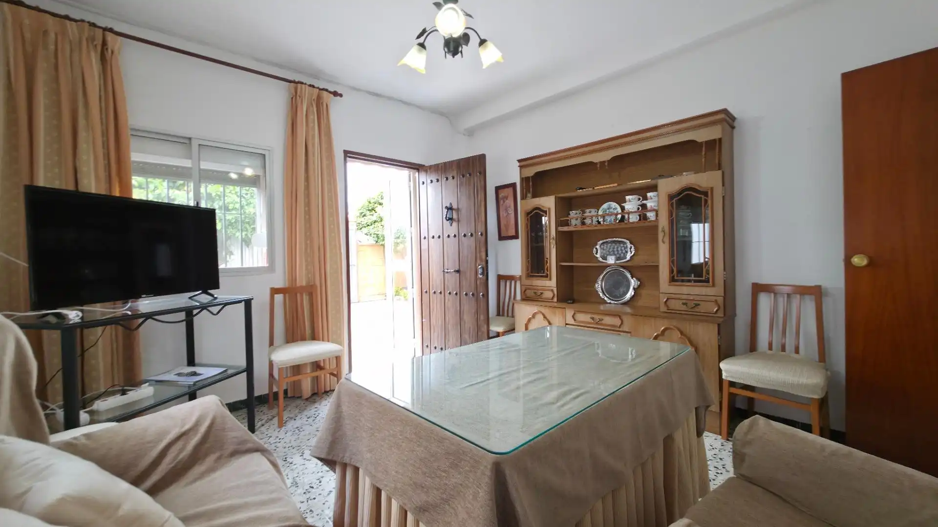Living room of Houses for sale in Arcos de la Frontera  with Private garden and Storage room