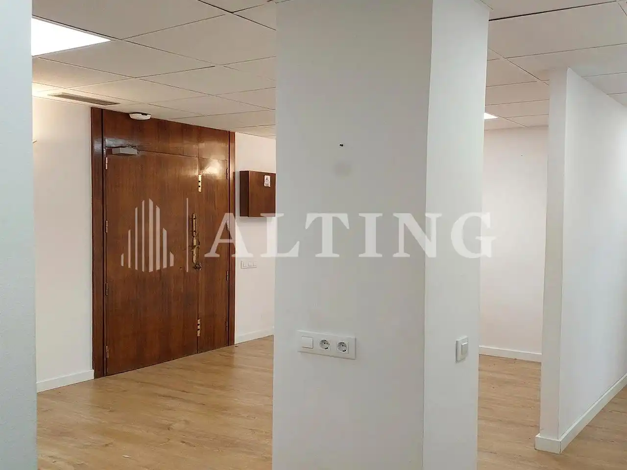 Bureau avec ascenseur à louer à Via Augusta, imagen 28
