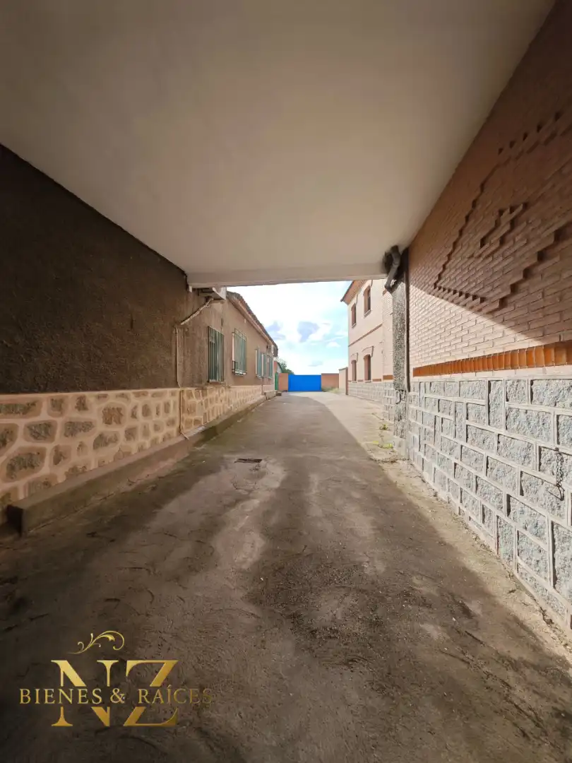 Casa amb terrassa en venda a Calle Ajofrín, imagen 36
