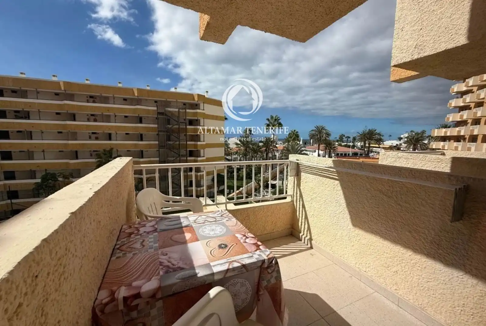 Apartamento con piscina en venta en Av. V Centenario, imagen 4