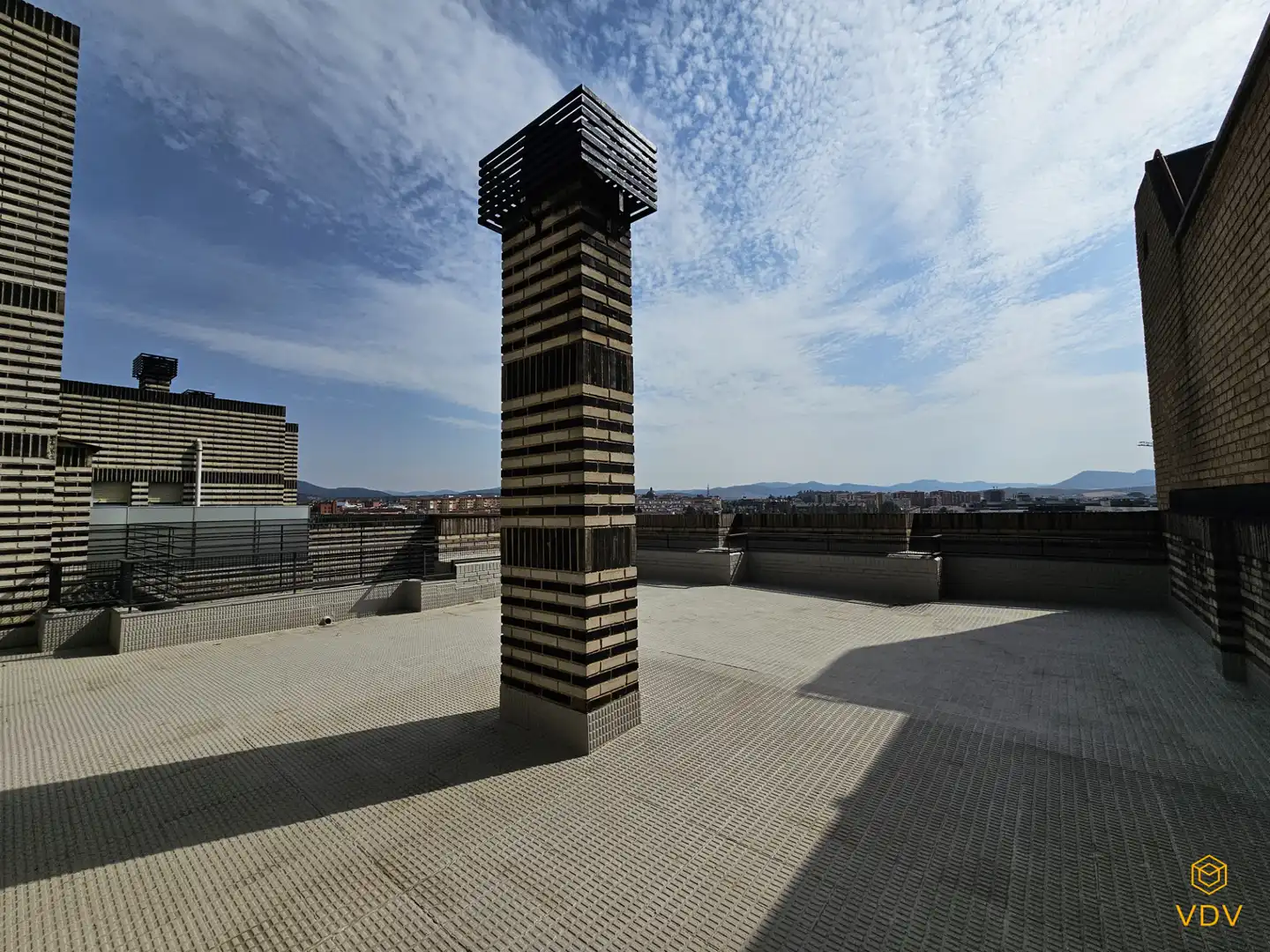Vista exterior de Pis en venda en  Pamplona / Iruña amb Aire condicionat, Calefacció i Parquet