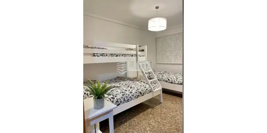 Piso con ascensor en venta en CALLE CANOVAS DEL CASTILLO, imagen 7