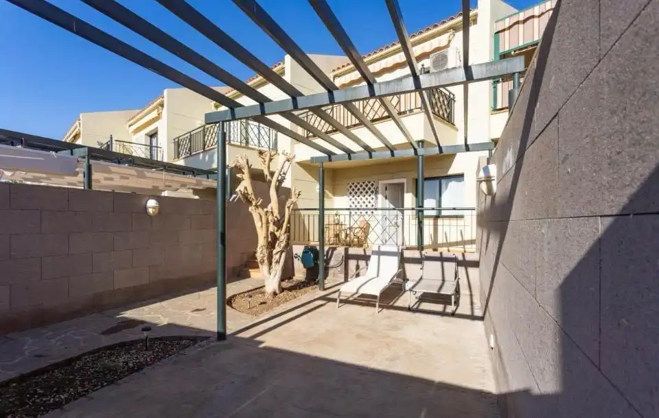 Terrassa de Casa o xalet en venda en Adeje amb Jardí privat, Terrassa i Moblat