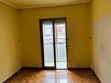 Piso con ascensor en venta en Calle Calzadas