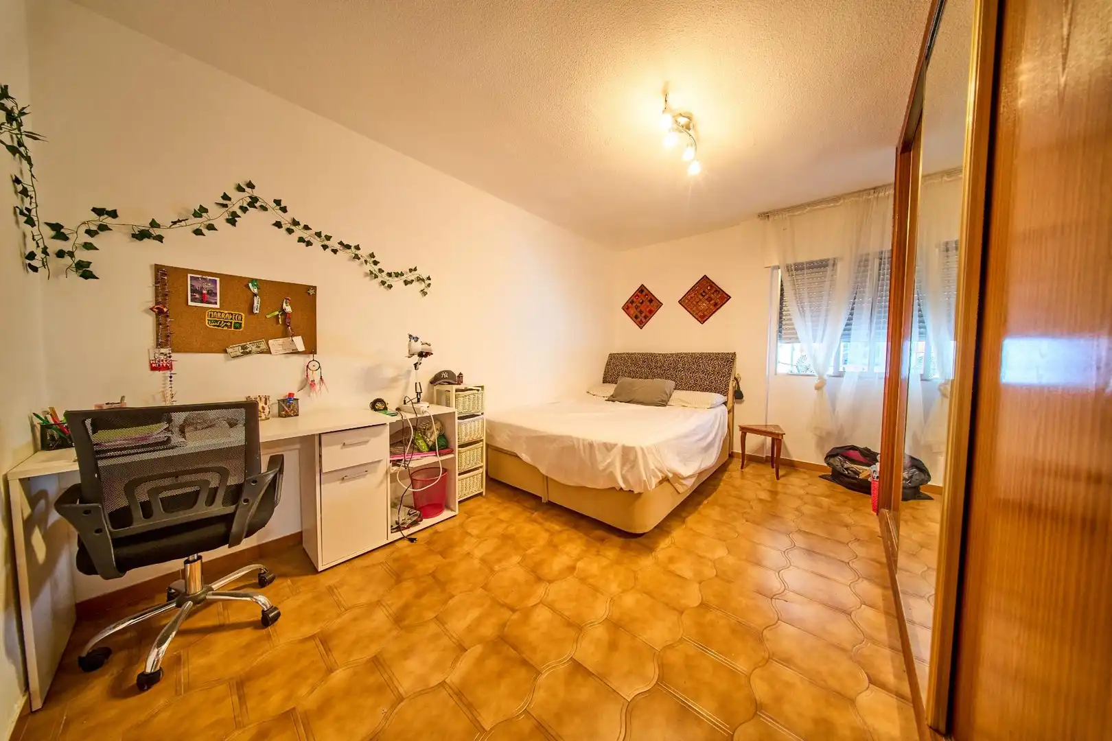 Bedroom of Flat for rent in Granada  with Heating, Terrace and Storage room