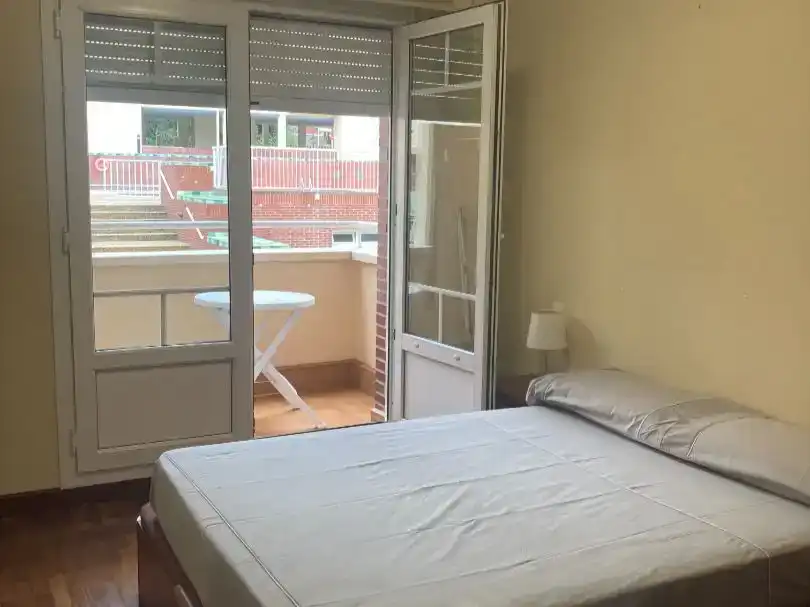 Schlafzimmer von Wohnung zur Miete in Castro-Urdiales mit Schwimmbad