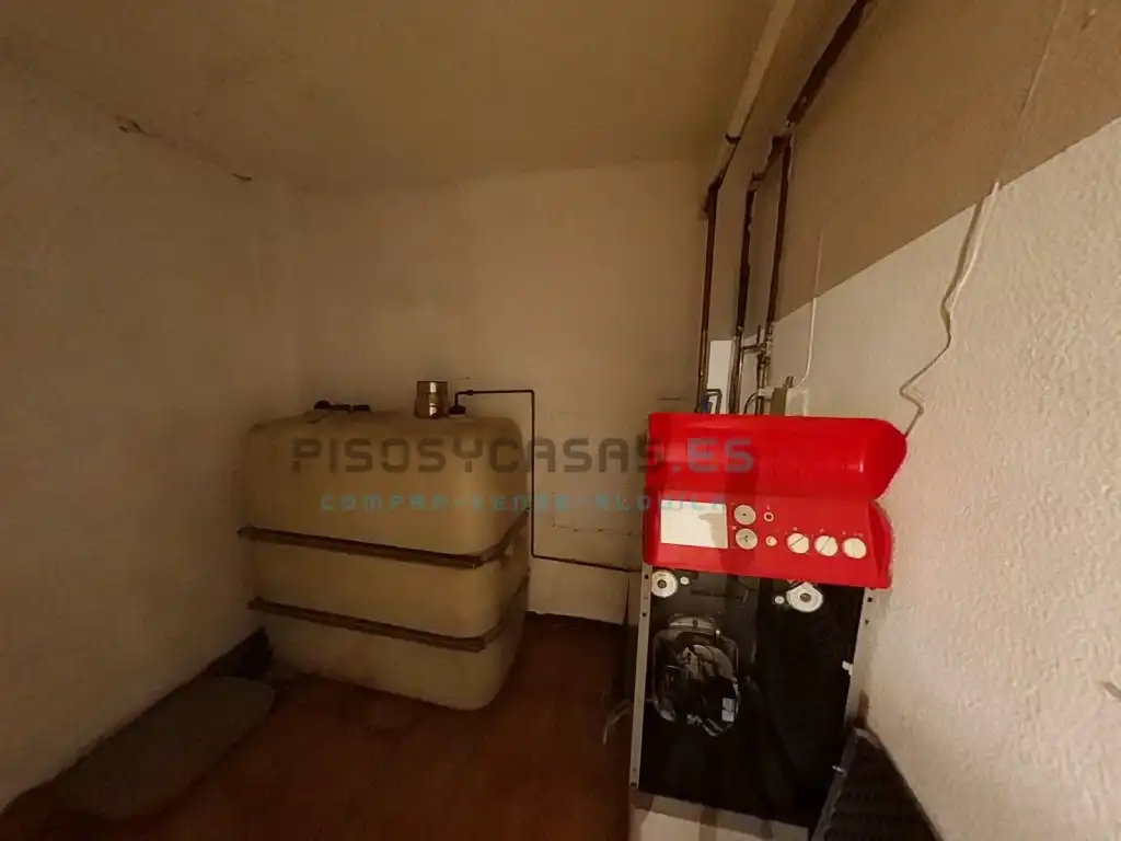Casa con terraza en venta en Calle Democracia 4, imagen 16