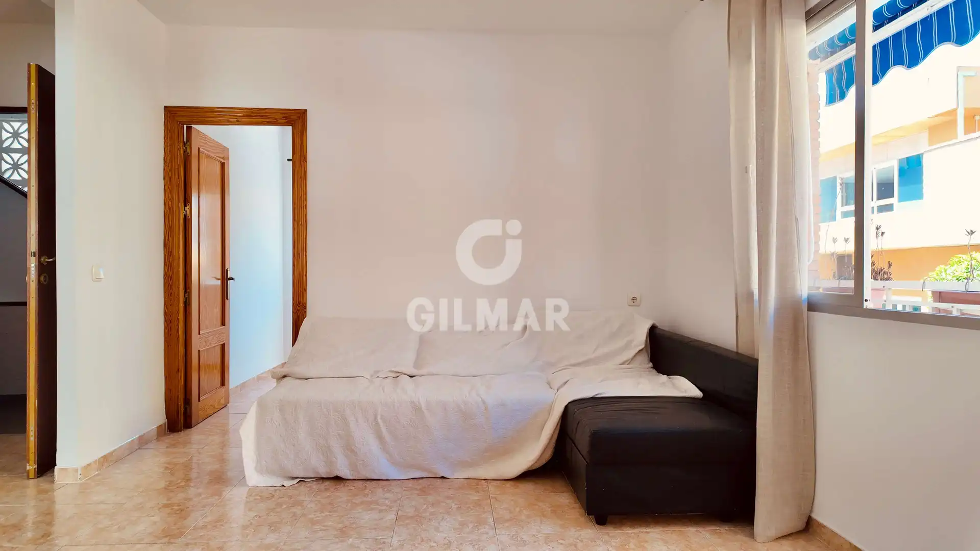 Habitación de Piso en venta en Fuengirola con Calefacción y Balcón