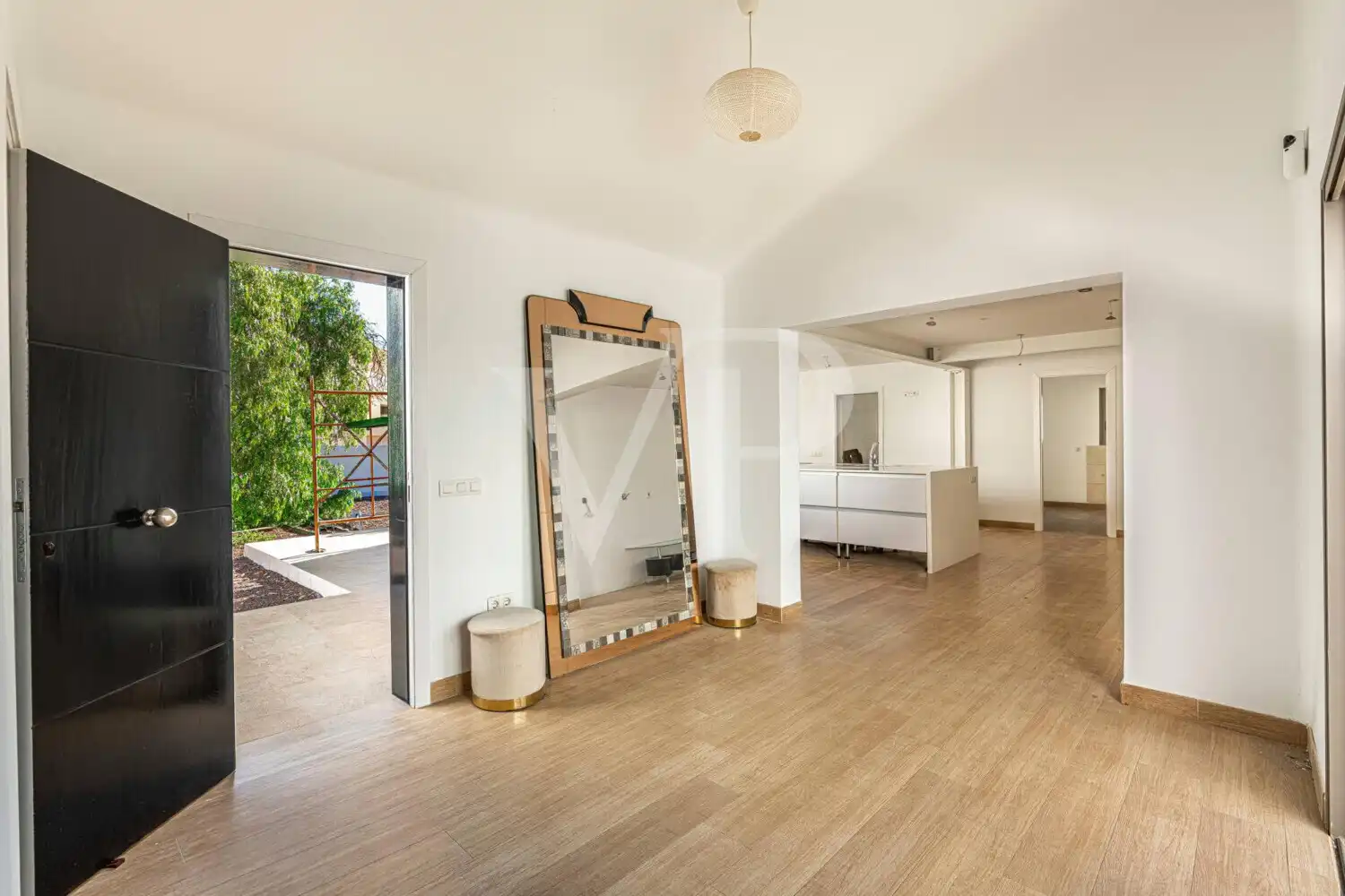 Sala d'estar de Casa o xalet en venda en San Miguel de Abona amb Jardí privat, Terrassa i Moblat