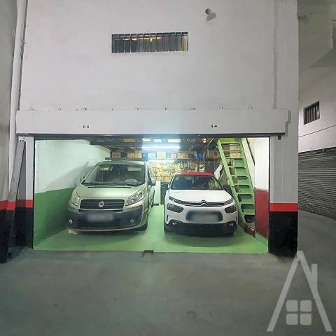 Garaje en Venta en Iturriaga Zeharkalea en Santutxu - Basarrate