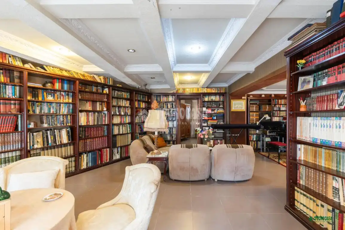 Casa adosada en venta en Almería con Jardín privado y Terraza