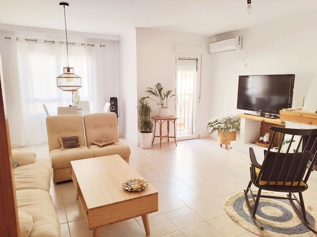 Sala d'estar de Apartament en venda en Cuevas del Almanzora amb Aire condicionat, Terrassa i Traster
