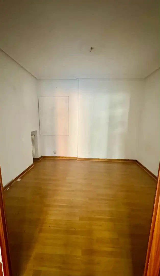 Wohnung zum Verkauf in Oviedo  mit Heizung