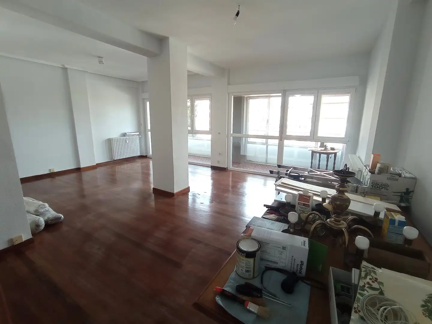Sala d'estar de Pis en venda en Valladolid amb Parquet, Terrassa i Traster