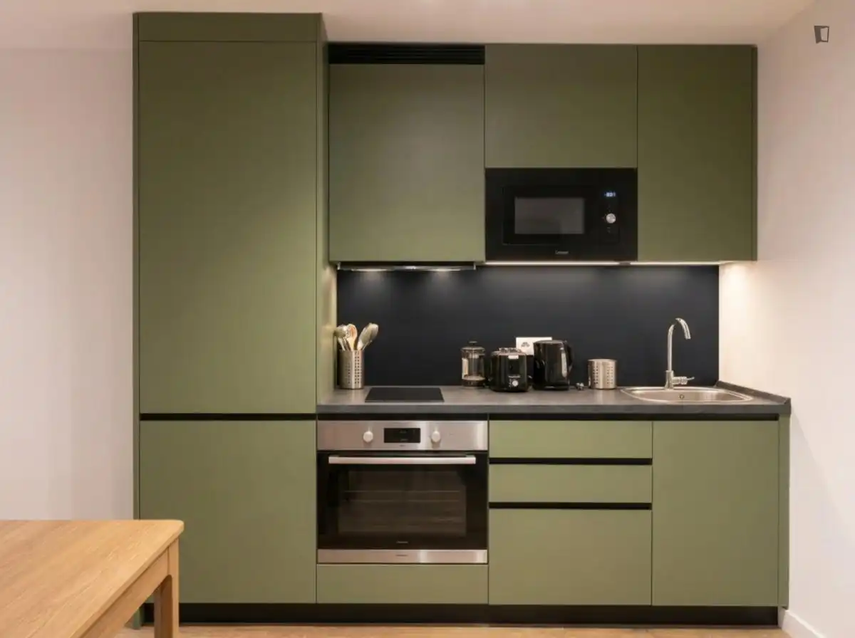 Cocina de Apartamento de alquiler en Madrid con Aire acondicionado, Calefacción y Amueblado