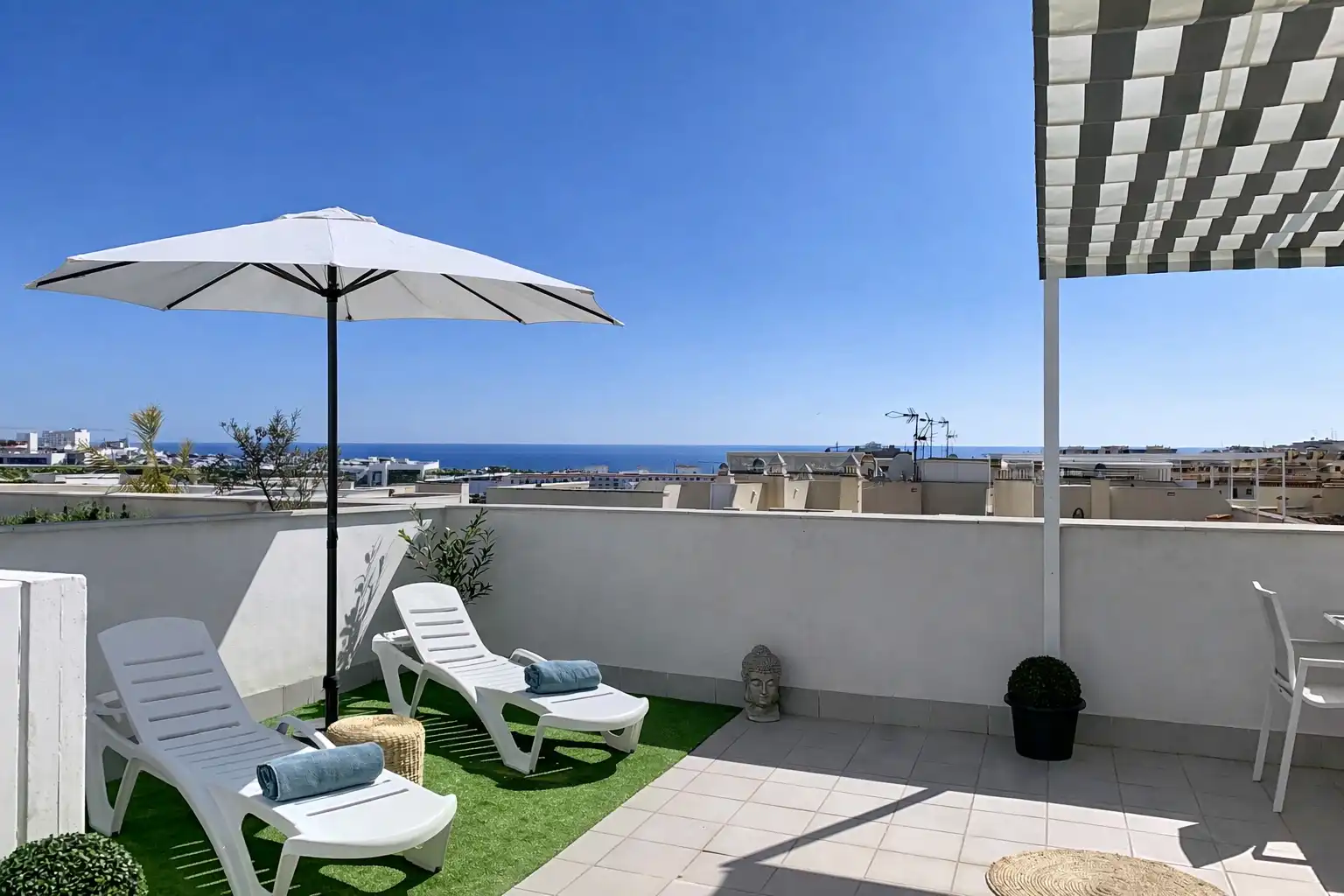 Àtic amb piscina en venda a Estepona Pueblo, imagen 41