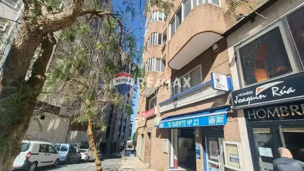 Locale commerciale in vendita a Rúa Travesía de Vigo, imagen 2