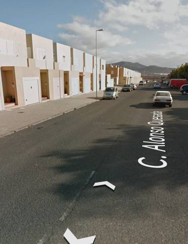 Casa adosada en Venta en Calle Alonso Quesada en Vecindario - El Doctoral - Cruce de Sardina