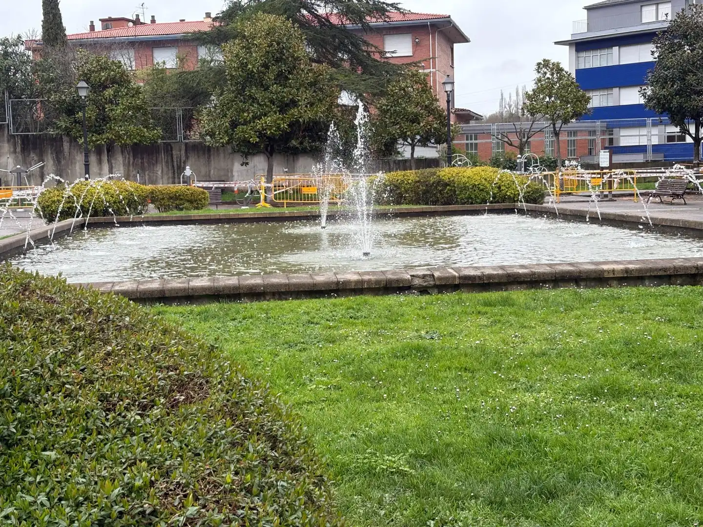 Local de lloguer a Calle de Palmira Villa González, 9, Milán - Pumarín