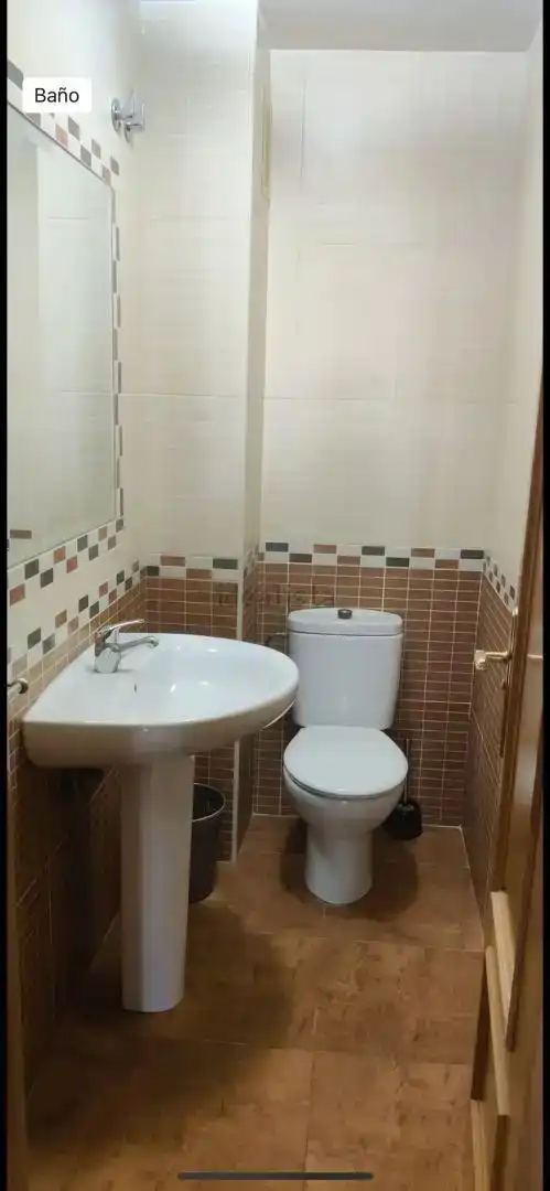 Bathroom of Flat for rent in Beiro