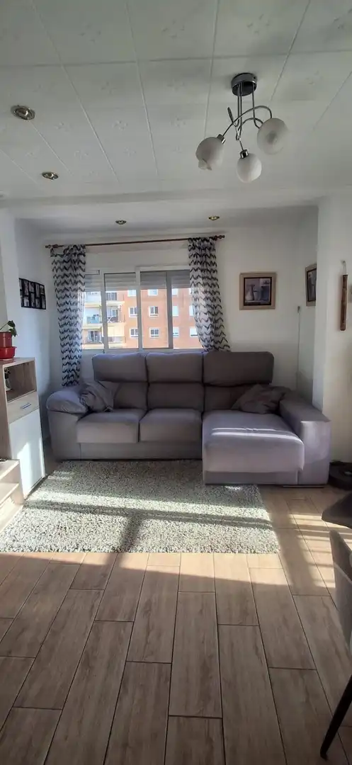Living room of Flat for sale in Cullera  with Air Conditioner, Furnished and Balcony