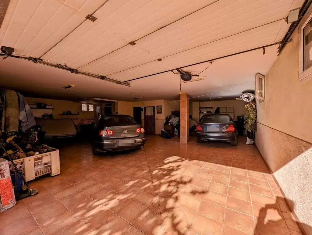 Casa o xalet en venda en Loja amb Aire condicionat, Calefacció i Jardí privat