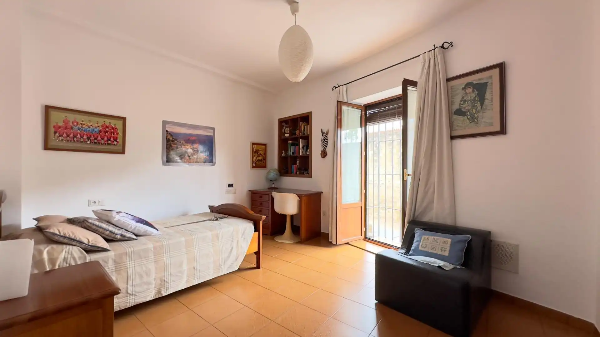 Habitación de Casa o chalet en venta en Córdoba con Terraza, Trastero y Amueblado