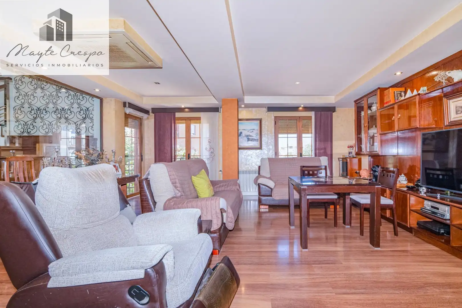 Living room of Detached homes for sale in Granada  with Air Conditioner, Terrace and Furnished