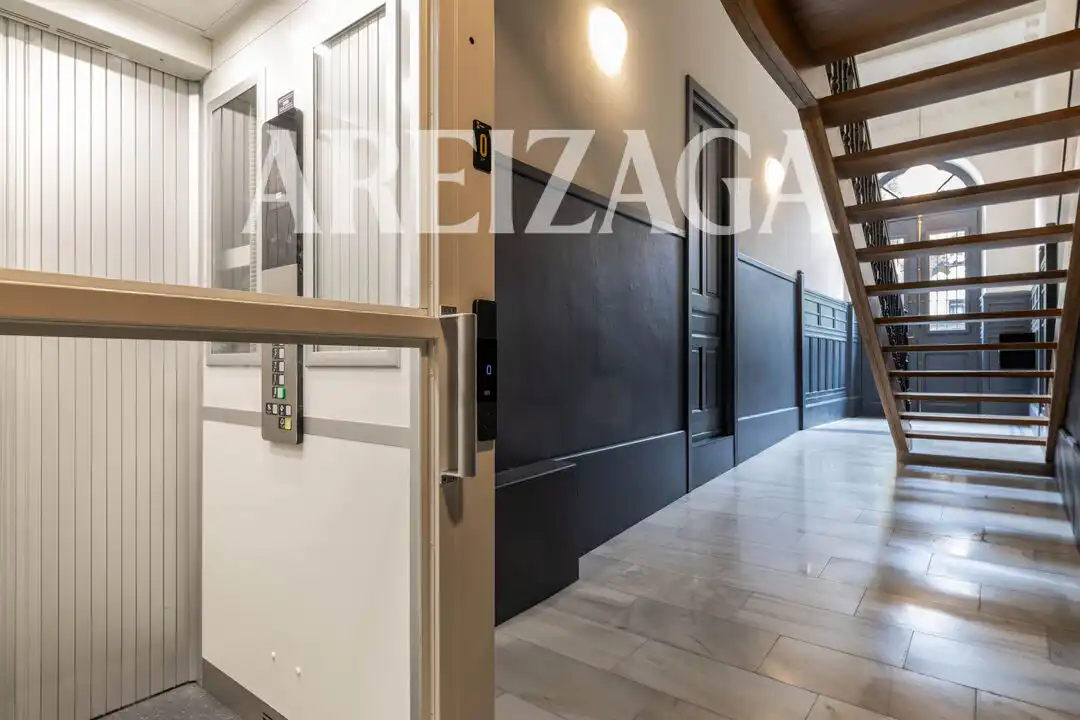 Ático en venta en Donostia - San Sebastián  con Calefacción y Amueblado