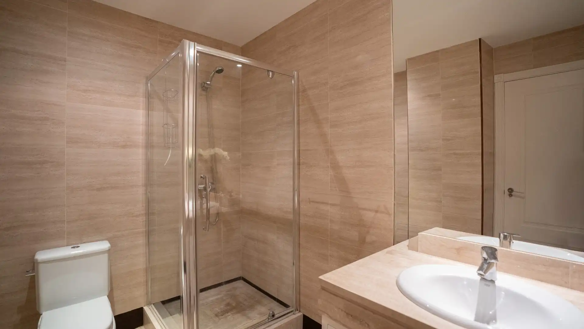 Ground floor for rent in Las Brisas