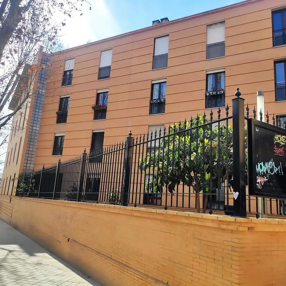 Exterior view of Flat for rent in Granada  with Air Conditioner, Heating and Furnished