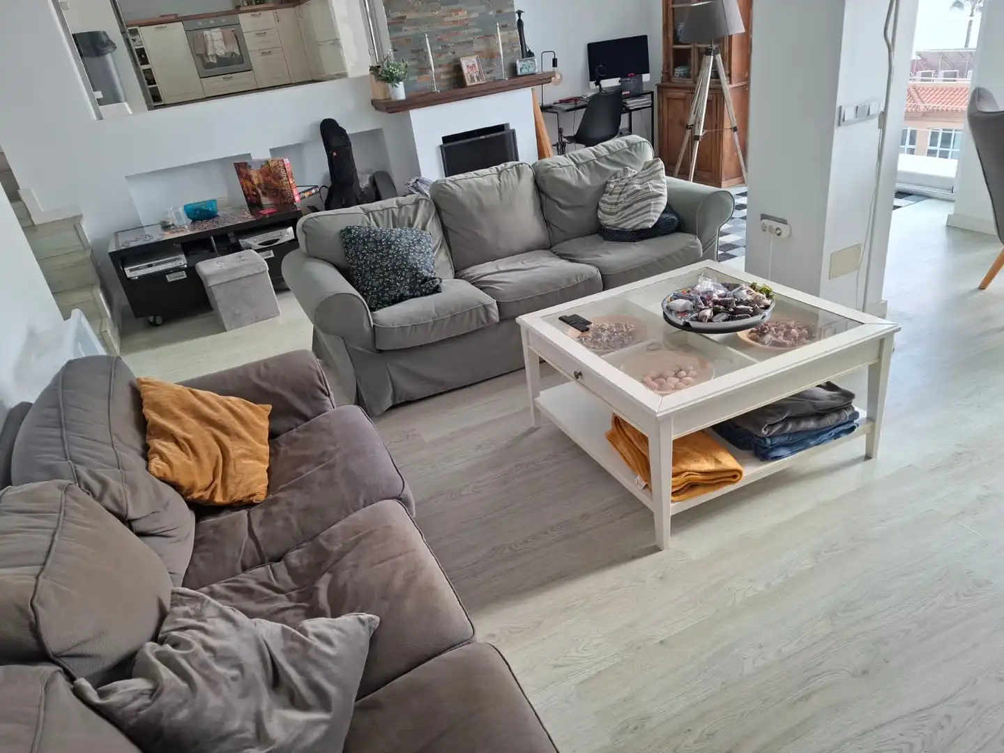 Sala d'estar de Casa o xalet en venda en Mijas amb Aire condicionat, Calefacció i Jardí privat