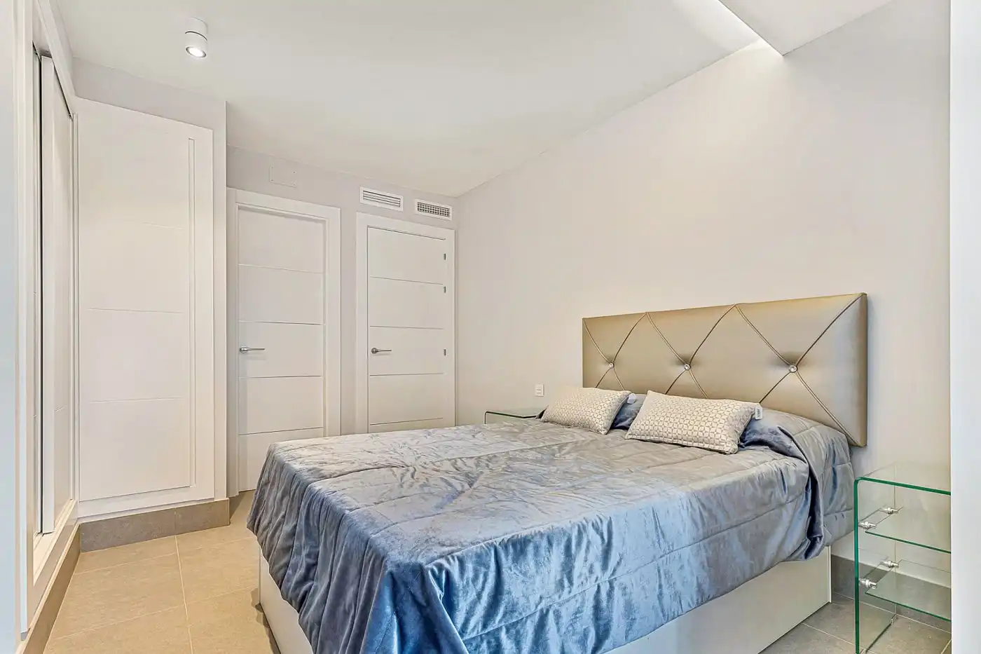 Flat for rent in Avenida DEL MAR, 7, Playa Bajadilla - Puertos