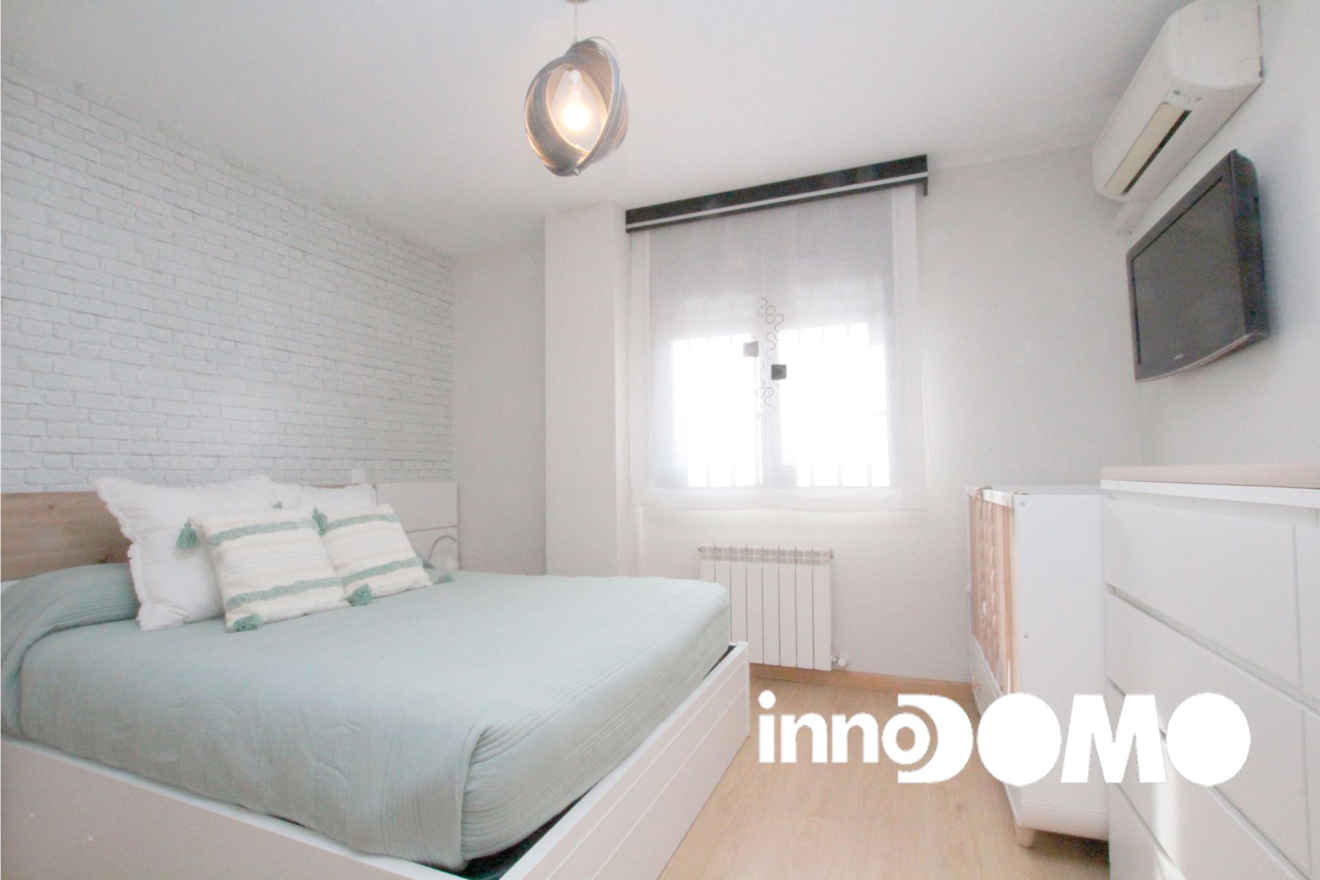 Bedroom of Flat for sale in Yuncos  with Air Conditioner, Heating and Parquet flooring