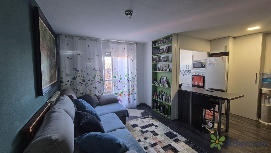 Living room of Flat for sale in Tudela  with Heating, Furnished and Balcony