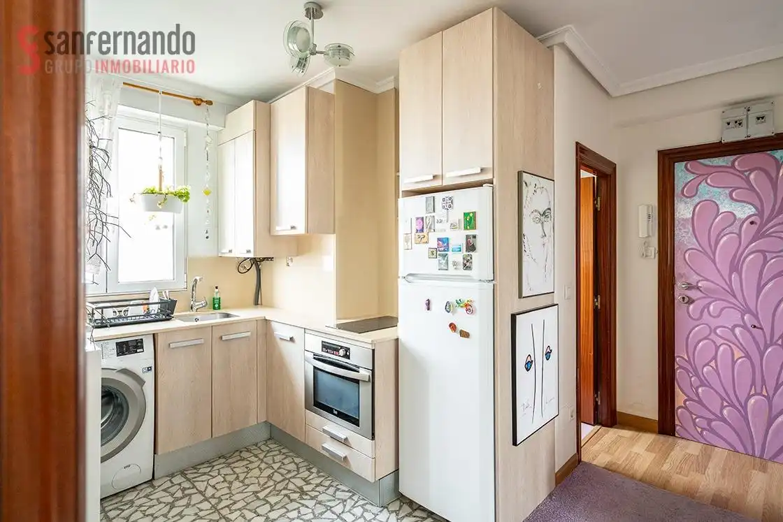Cocina de Piso en venta en Santander con Calefacción
