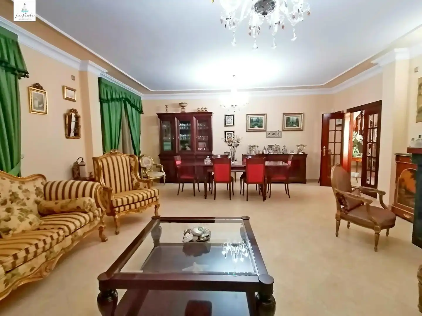 Sala de estar de Casa o chalet en venta en Archidona con Calefacción, Jardín privado y Terraza