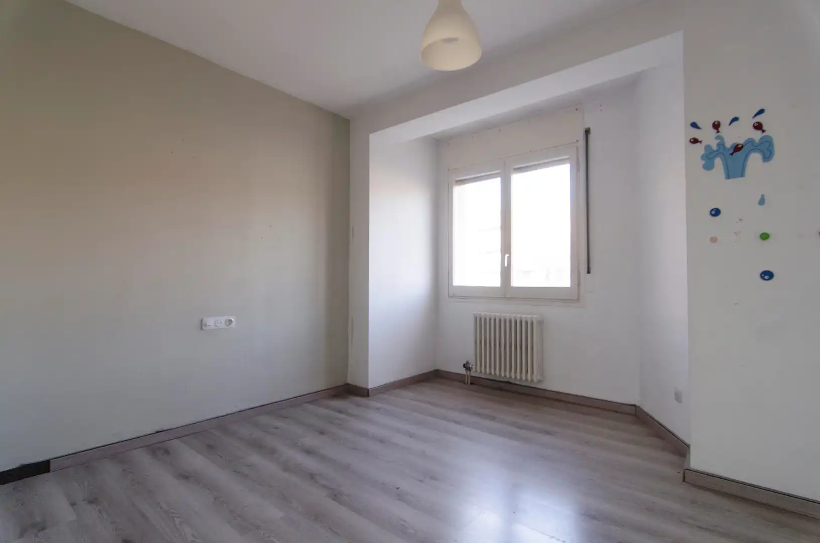 Habitación de Piso en venta en Manresa con Calefacción, Trastero y Horno